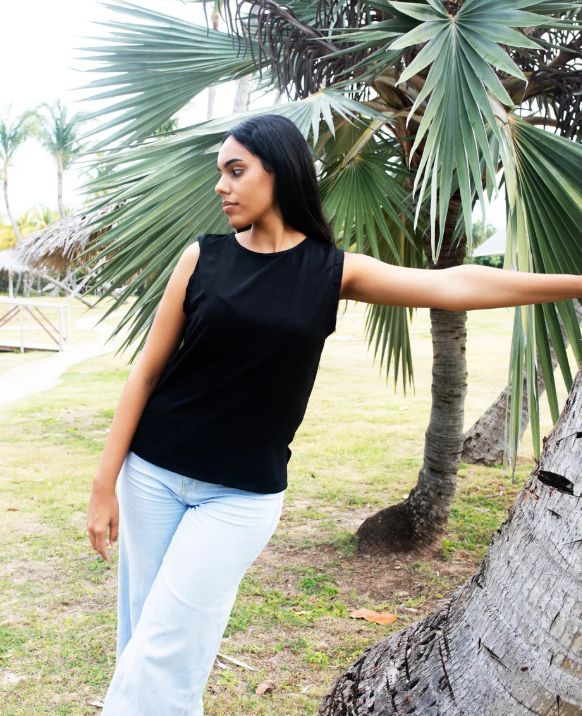 LOUVE # HAUT SANS MANCHE BOX LOUVE # HAUT SANS MANCHE BOX