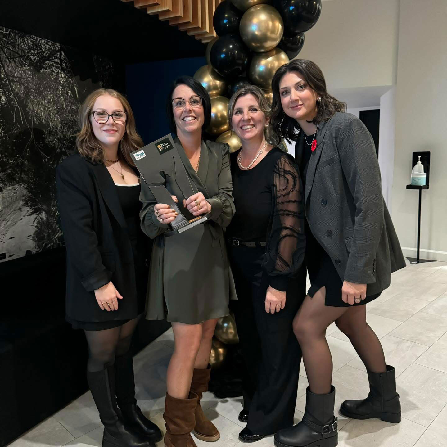 Boutique Double Pas - Chaussures pour hommes, femmes, enfants