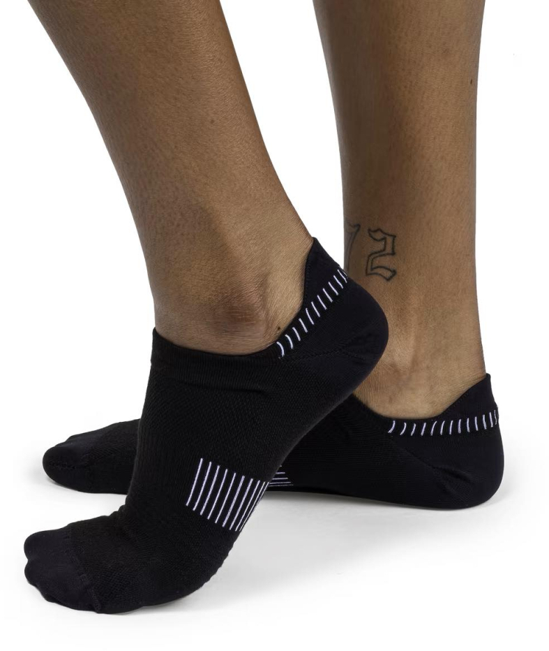 ON RUNNING # ULTRALIGHT SOCK NOIR - - ON