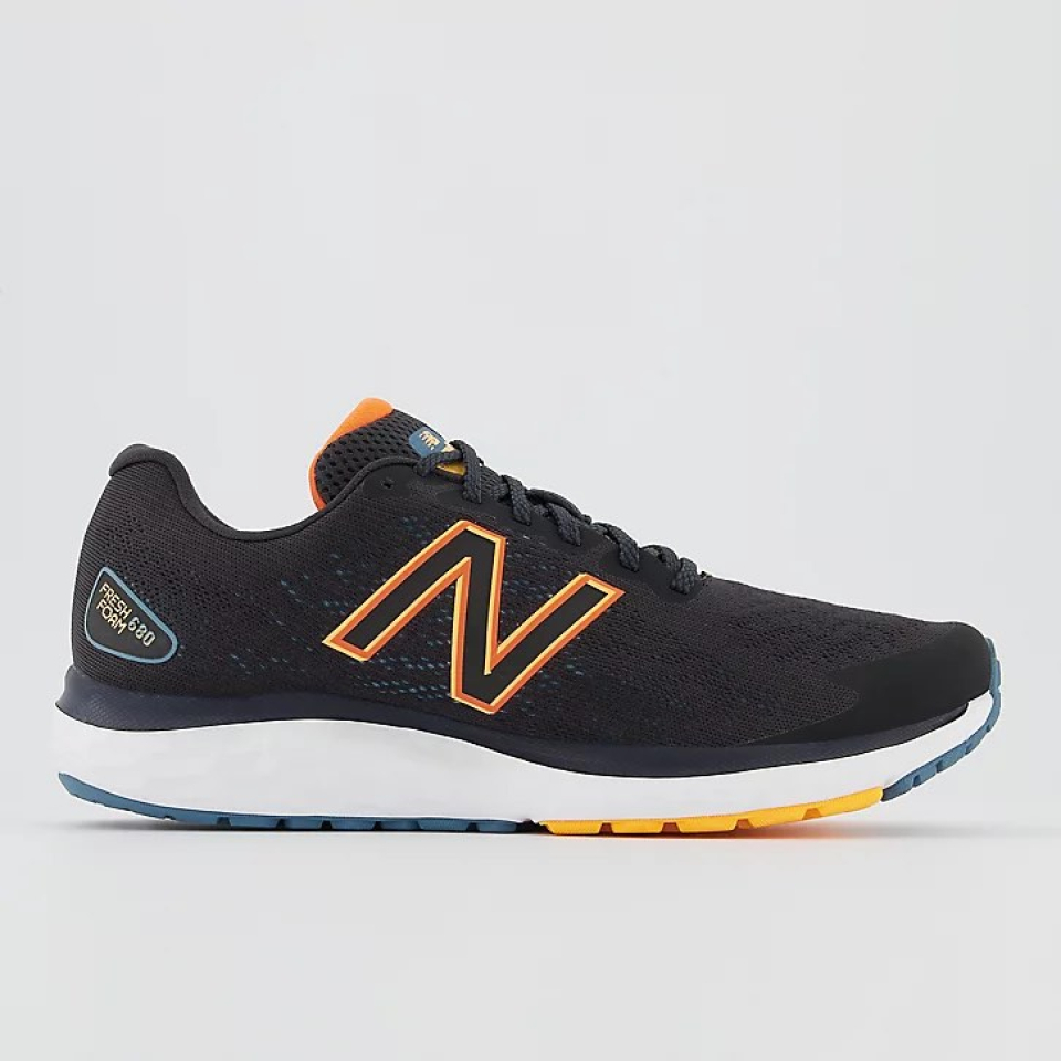 NEW BALANCE # M680V7 NOIR ORANGE - 6104 - NEW BALANCE