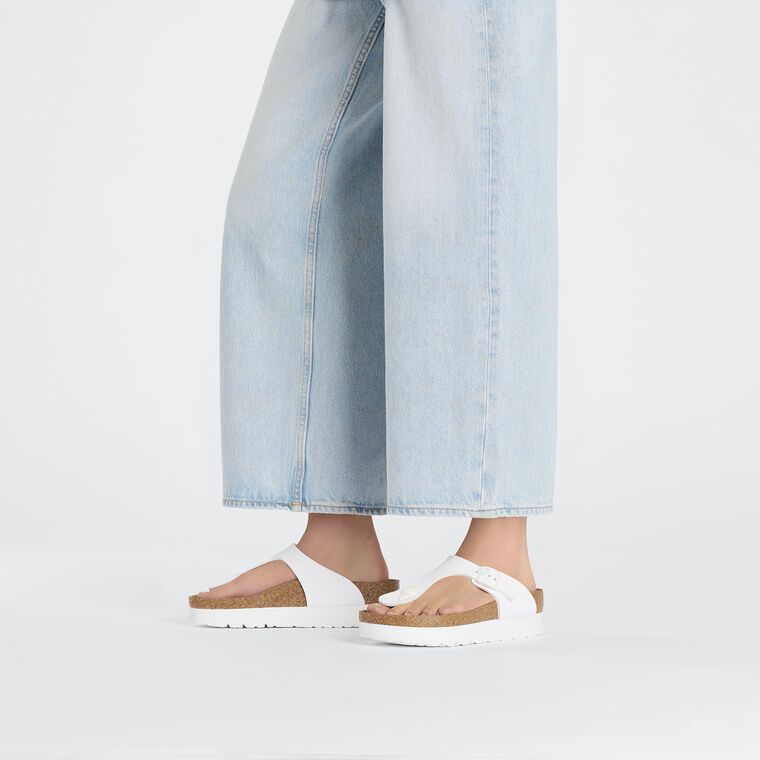 BIRKENSTOCK # GIZEH VEGAN PLATFORM BLANC