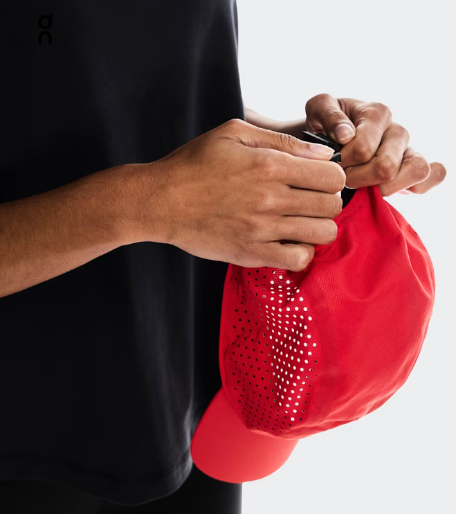 ON RUNNING # CASQUETTE LEGERE ROUGE