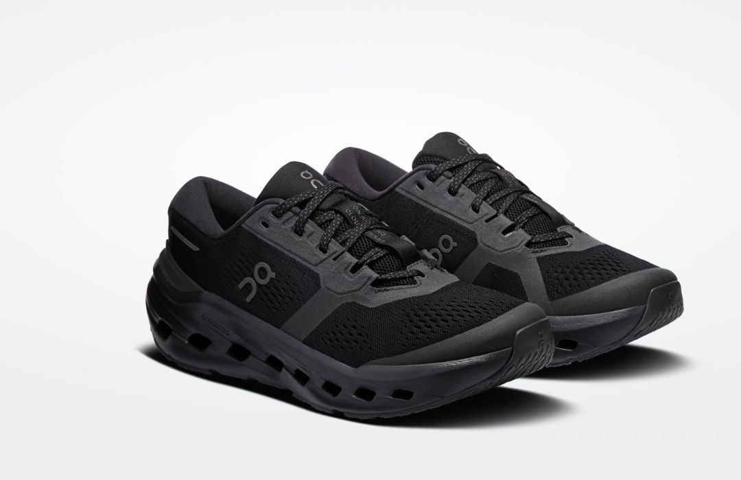 ON # CLOUDRUNNER 3 NOIR/NOIR