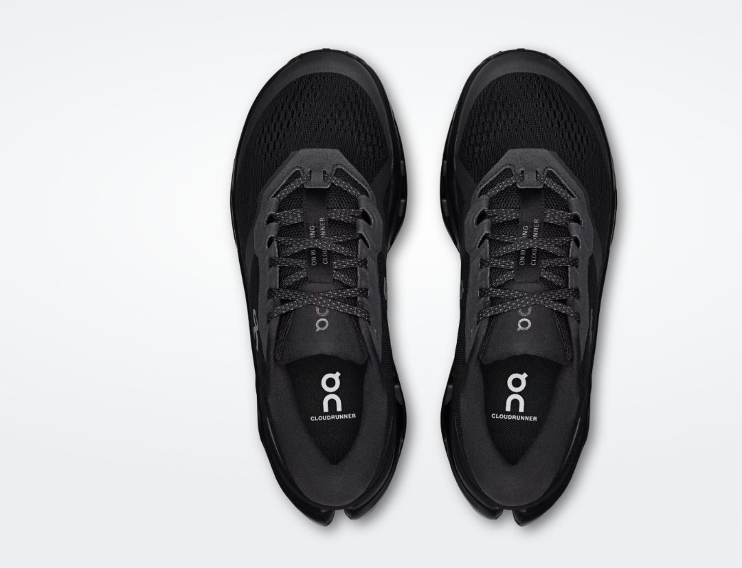 ON # CLOUDRUNNER 3 NOIR/NOIR