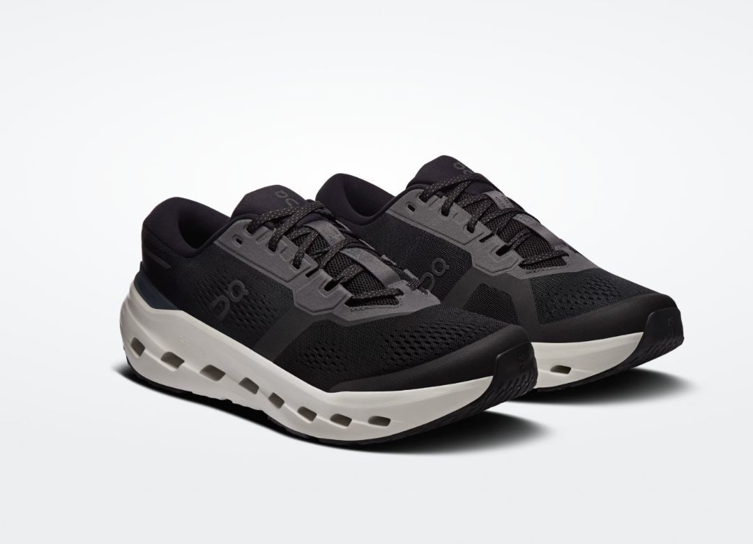 ON # CLOUDRUNNER 3 NOIR/IVOIRE
