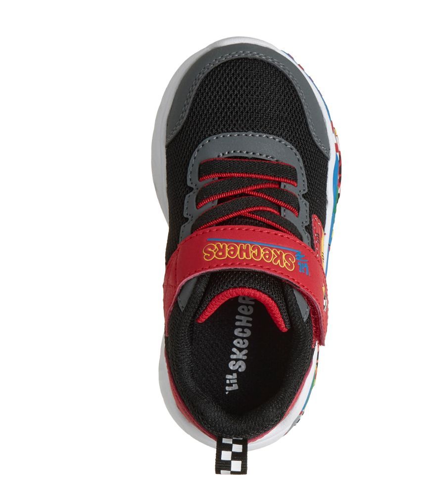 SKECHERS # PLAY SCENE