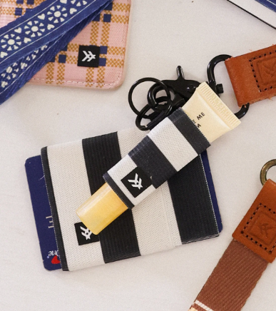 THREAD # LIP BALM HOLDER RUGBY