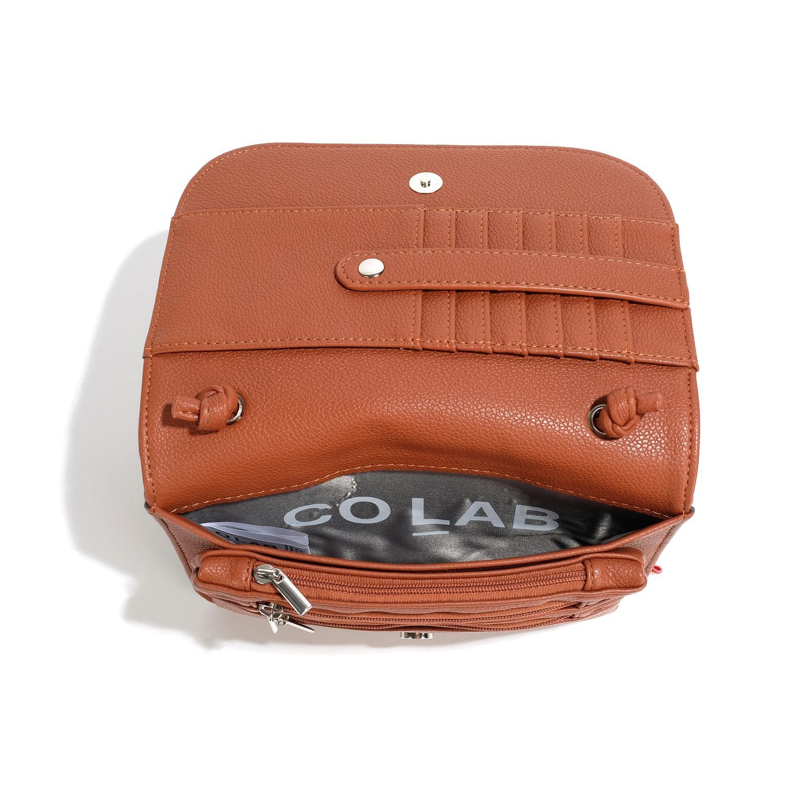 COLAB # NJ06043 ORGANISATEUR