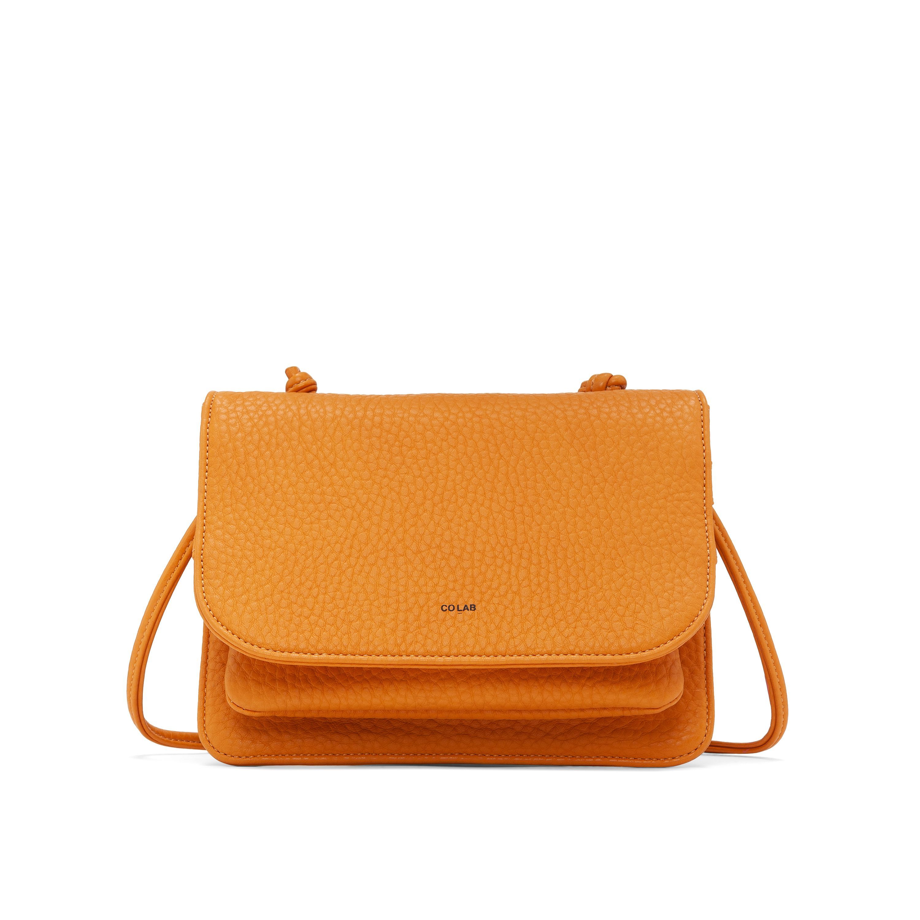 COLAB # NJ06043 ORGANISATEUR