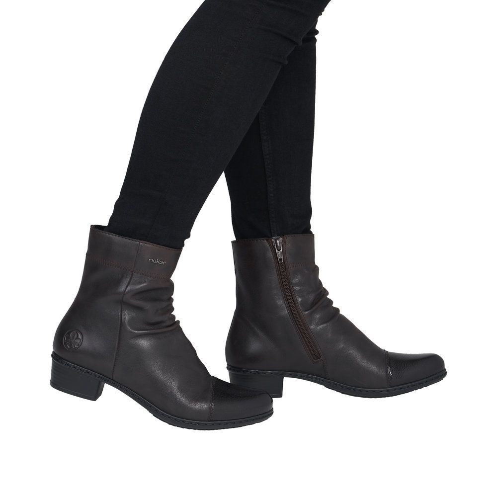 RIEKER # Y0773-25 BRUN